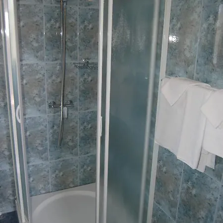 Guest house Pensiunea Bogdan Novaci-Straini